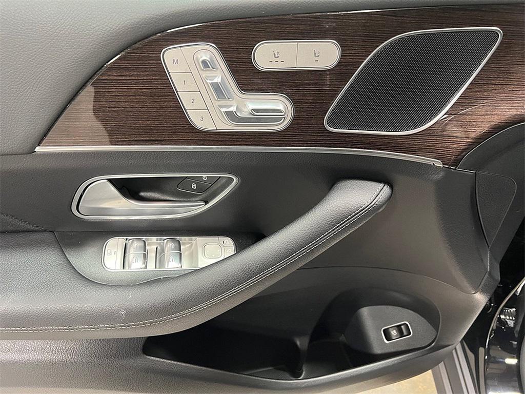 used 2025 Mercedes-Benz GLE 350 car, priced at $58,500