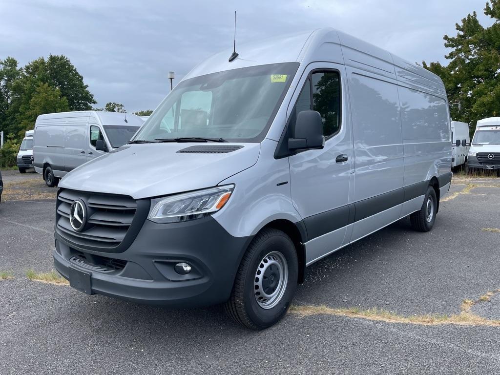 new 2024 Mercedes-Benz Sprinter 2500 car, priced at $90,317