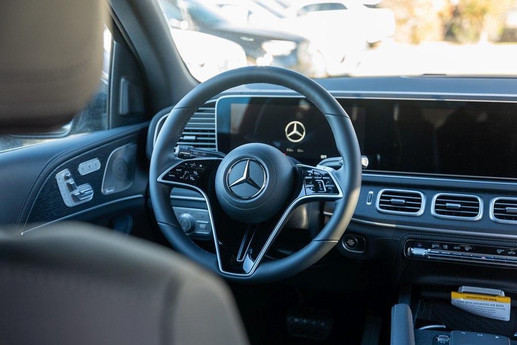 new 2025 Mercedes-Benz GLE-Class car, priced at $82,385