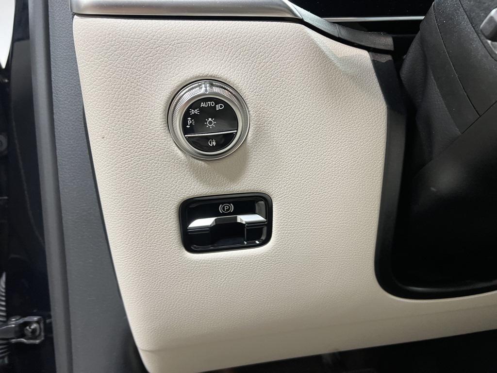 used 2025 Mercedes-Benz GLC 300 car, priced at $56,757