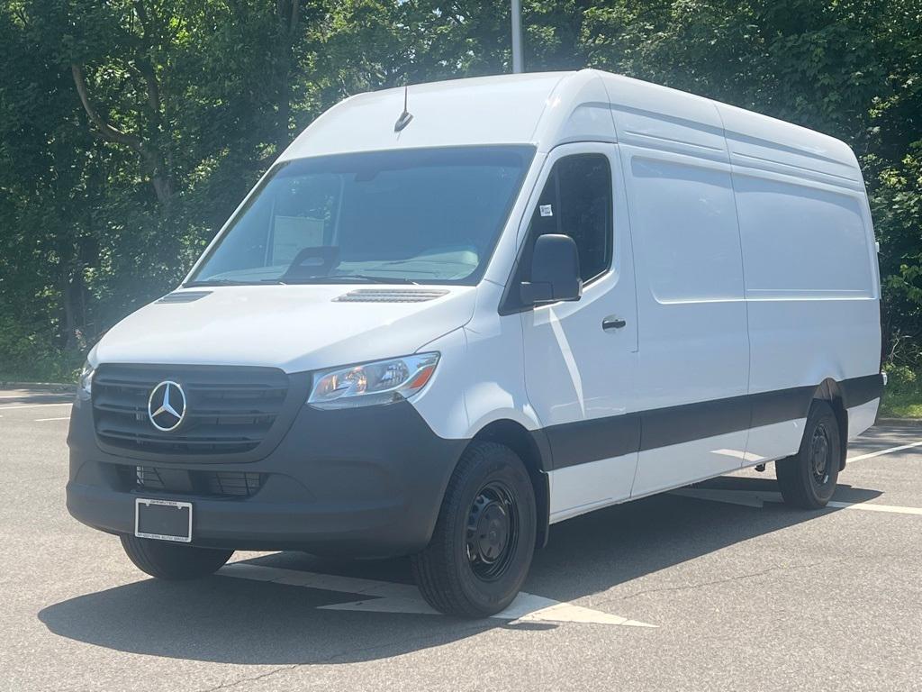 new 2025 Mercedes-Benz Sprinter 2500 car, priced at $65,133