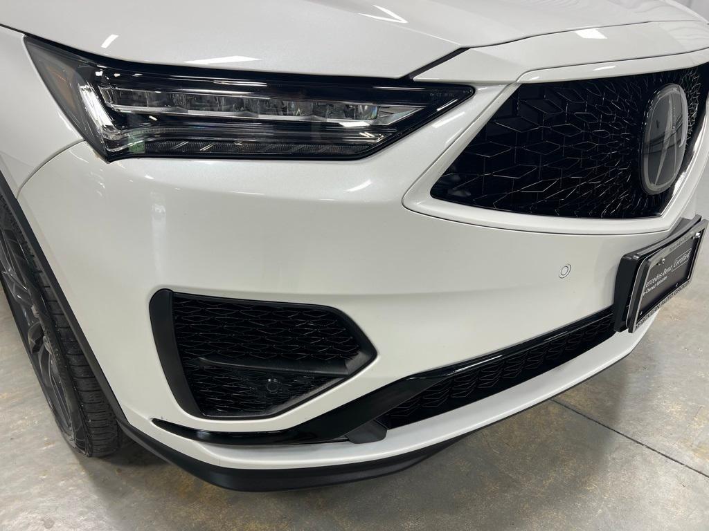 used 2022 Acura MDX car, priced at $46,995