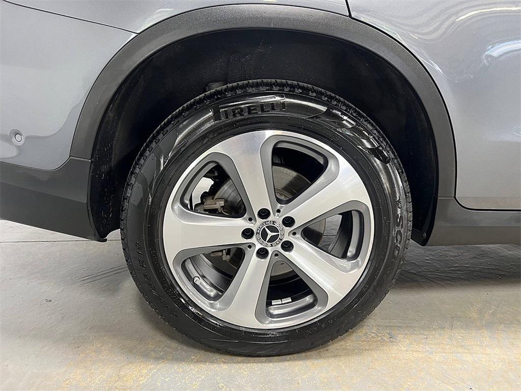 used 2022 Mercedes-Benz GLC 300 car, priced at $35,995