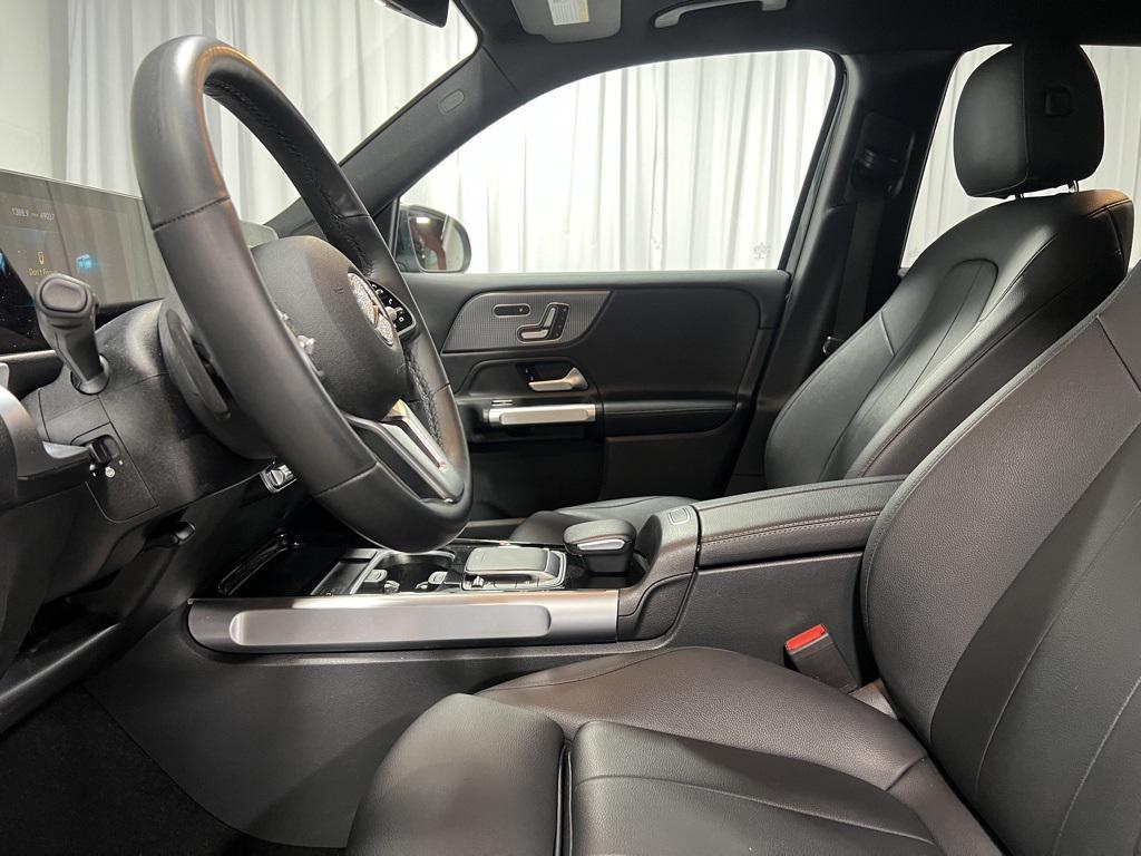 used 2022 Mercedes-Benz GLB 250 car, priced at $30,995