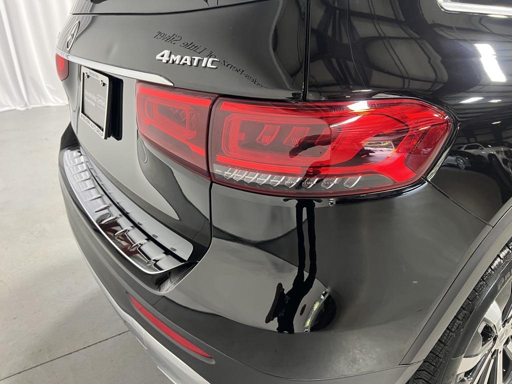 used 2022 Mercedes-Benz GLB 250 car, priced at $30,995