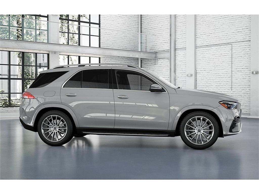 new 2026 Mercedes-Benz GLE 580 car, priced at $105,590