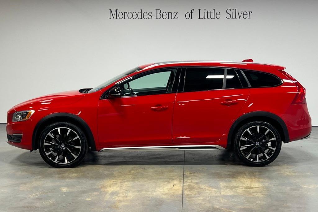used 2018 Volvo V60 Cross Country car, priced at $24,995