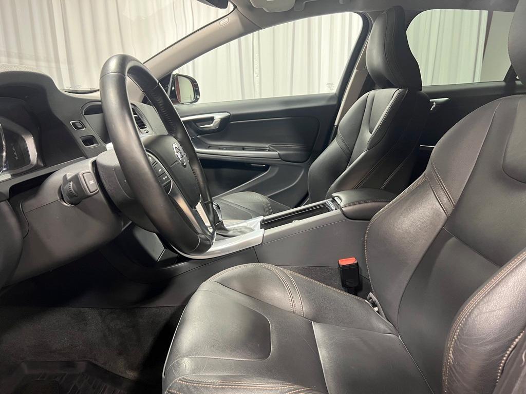 used 2018 Volvo V60 Cross Country car, priced at $24,995