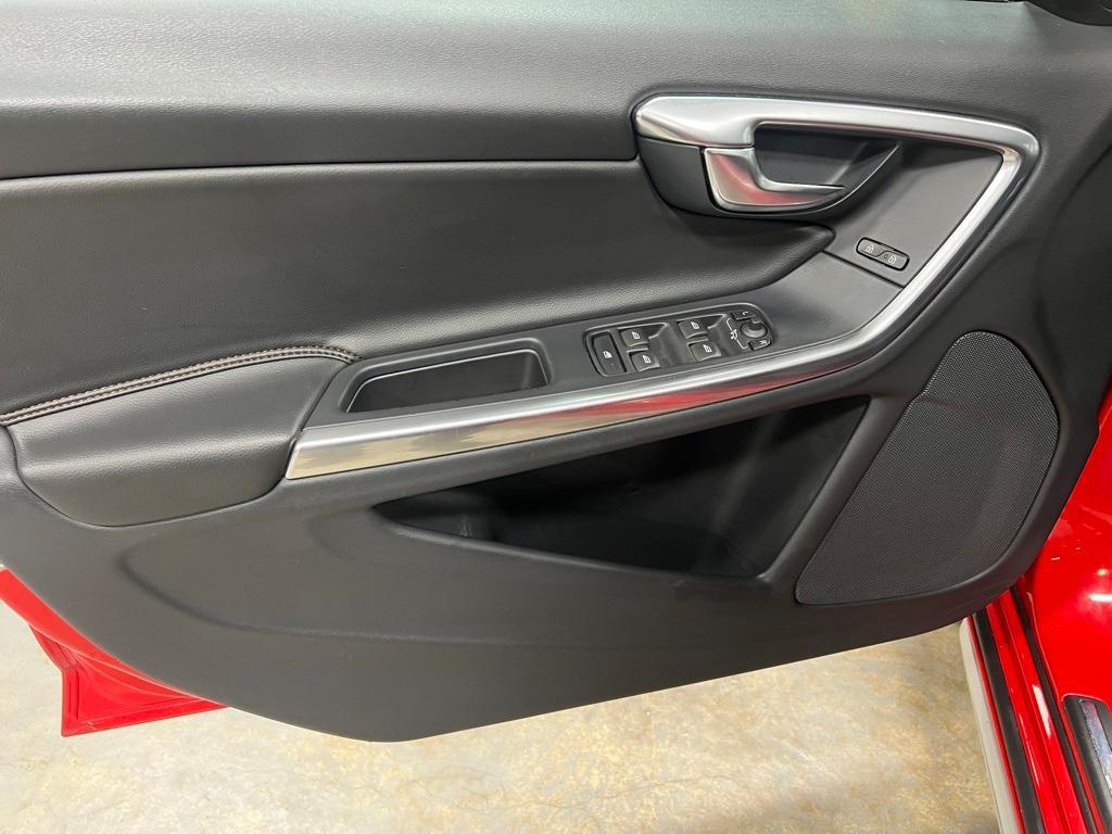 used 2018 Volvo V60 Cross Country car, priced at $24,995