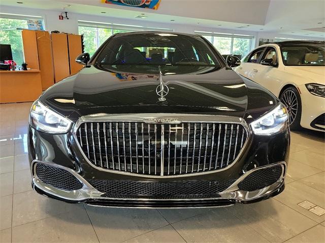 new 2024 Mercedes-Benz Maybach S 580 car, priced at $200,955