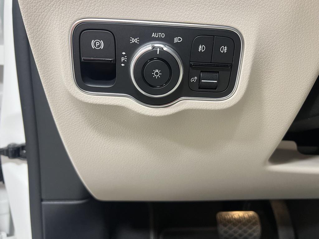 used 2025 Mercedes-Benz GLA 250 car, priced at $46,285