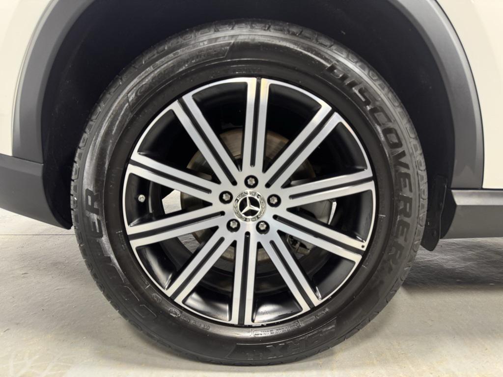 used 2025 Mercedes-Benz GLE 450 car, priced at $65,495