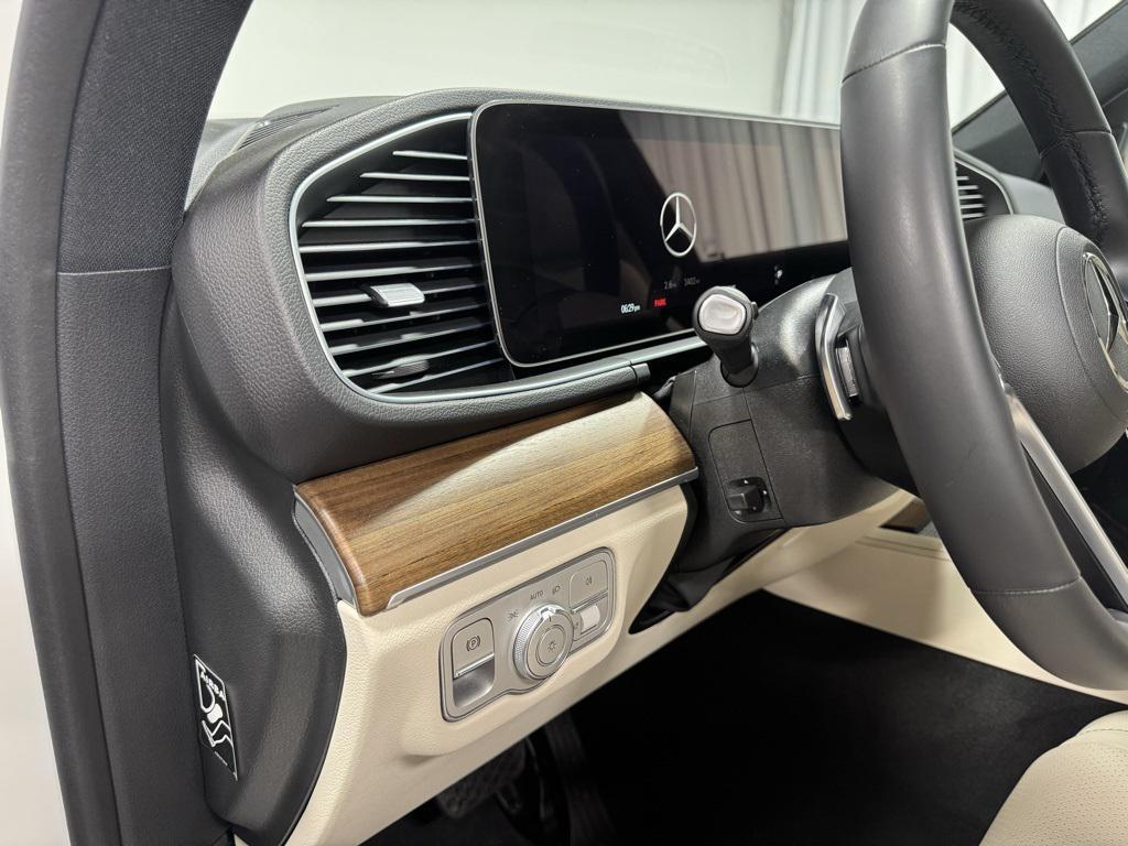 used 2025 Mercedes-Benz GLE 450 car, priced at $65,495