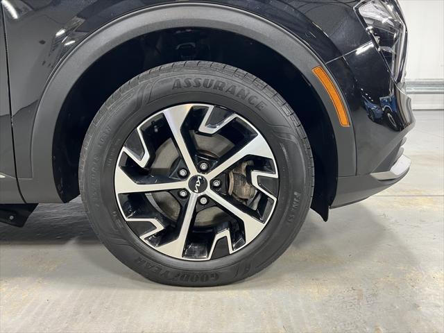 used 2023 Kia Sportage Hybrid car, priced at $28,895