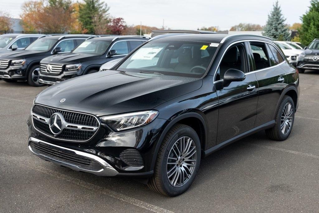 new 2025 Mercedes-Benz GLC 300 car, priced at $57,300