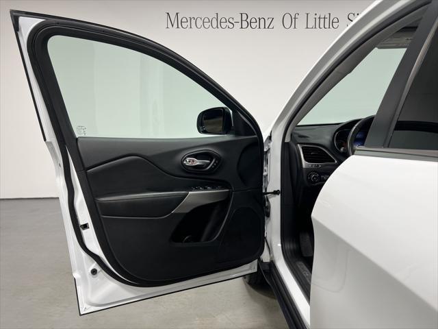used 2021 Jeep Cherokee car, priced at $23,395