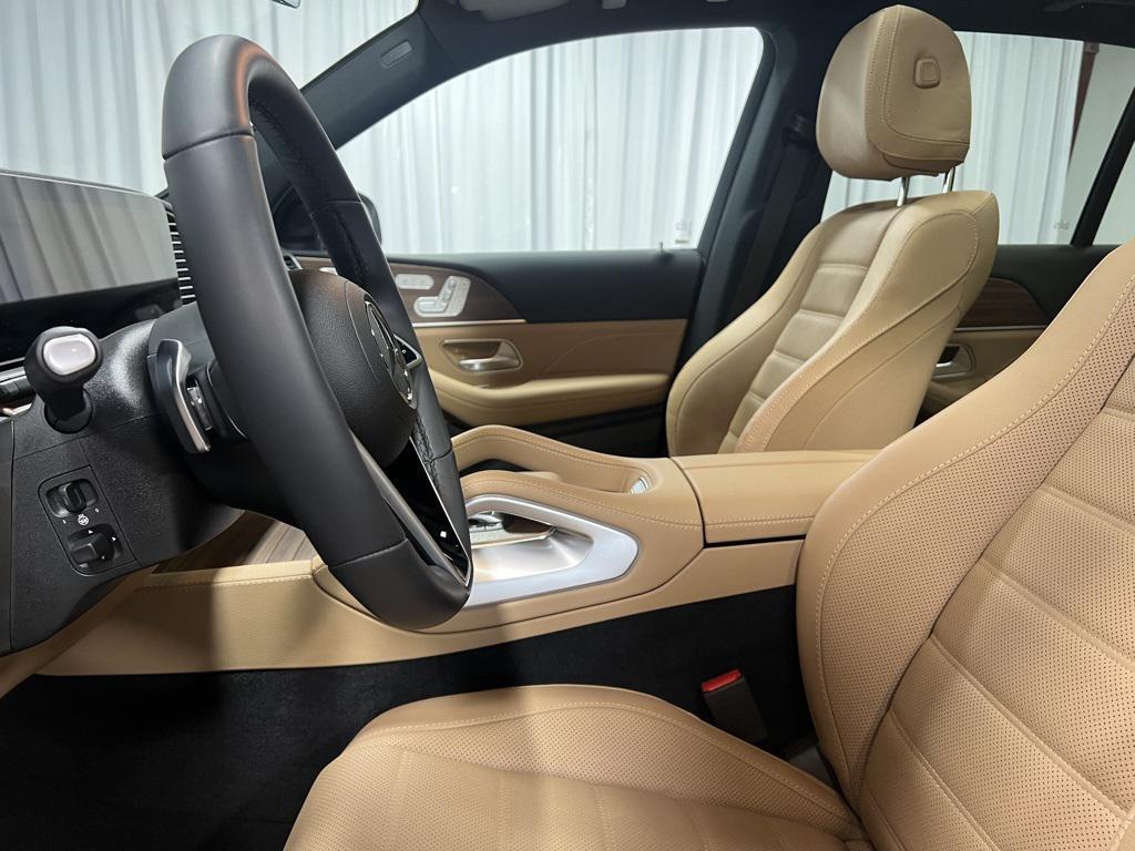 used 2025 Mercedes-Benz GLE 450 car, priced at $75,995