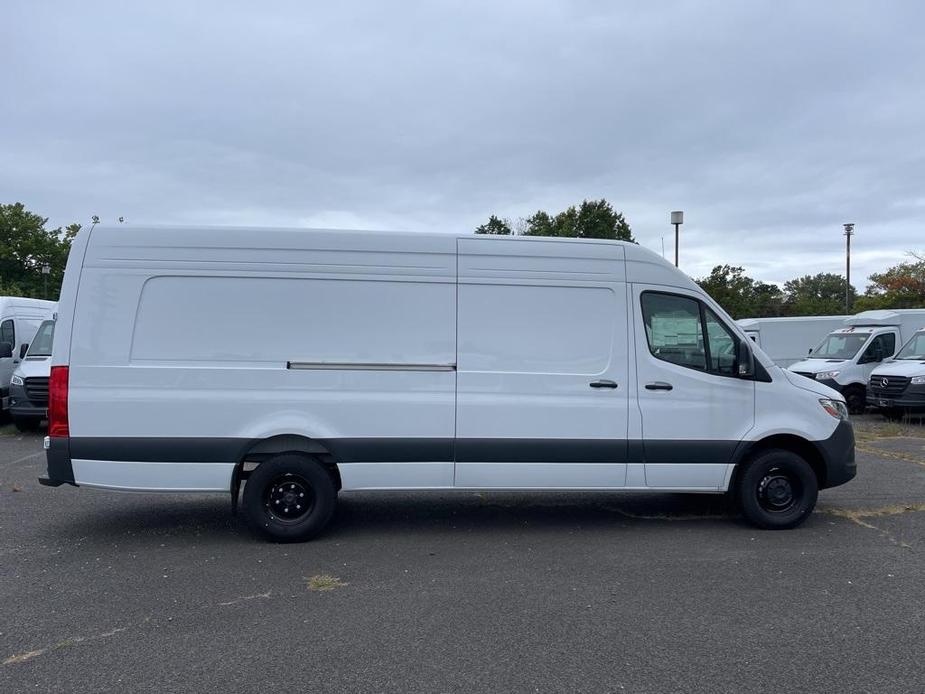 new 2024 Mercedes-Benz Sprinter 3500 car, priced at $70,512