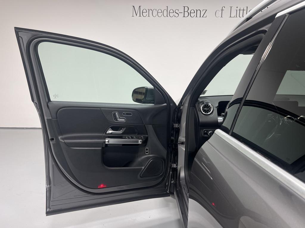 used 2022 Mercedes-Benz GLB 250 car, priced at $31,995