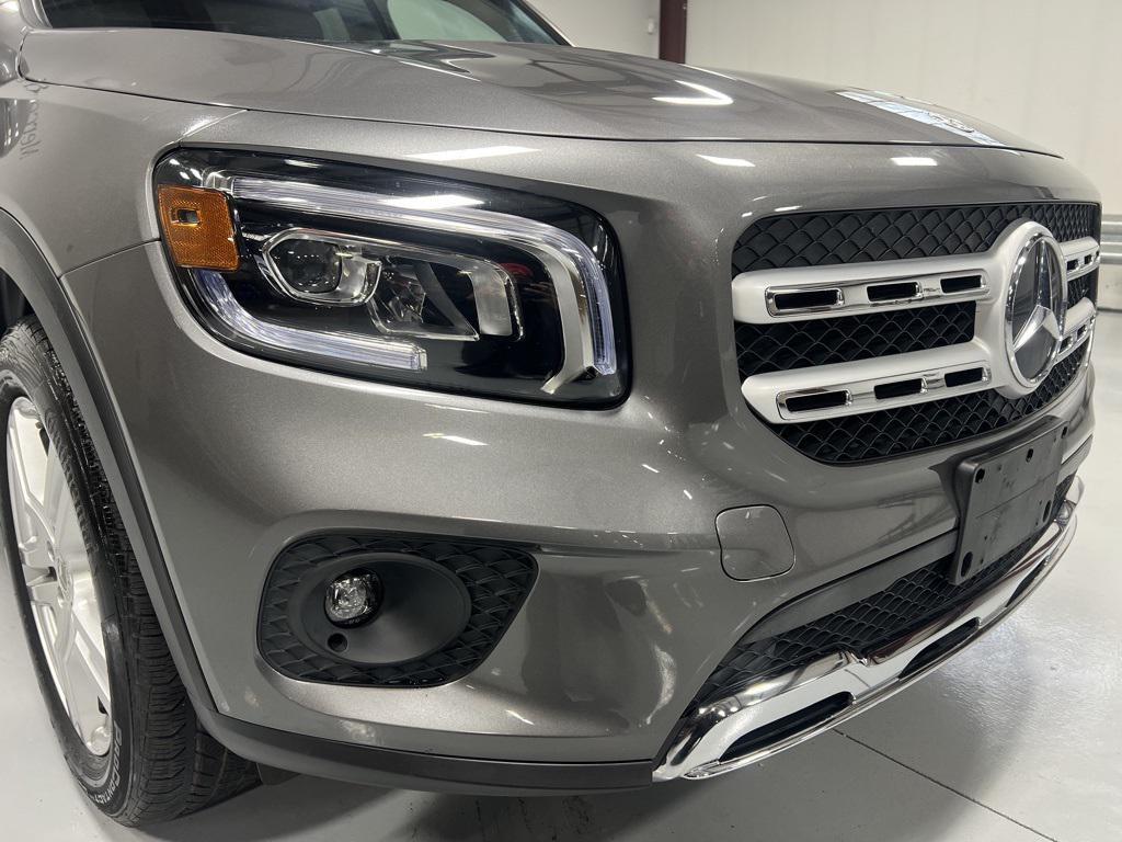 used 2022 Mercedes-Benz GLB 250 car, priced at $31,995