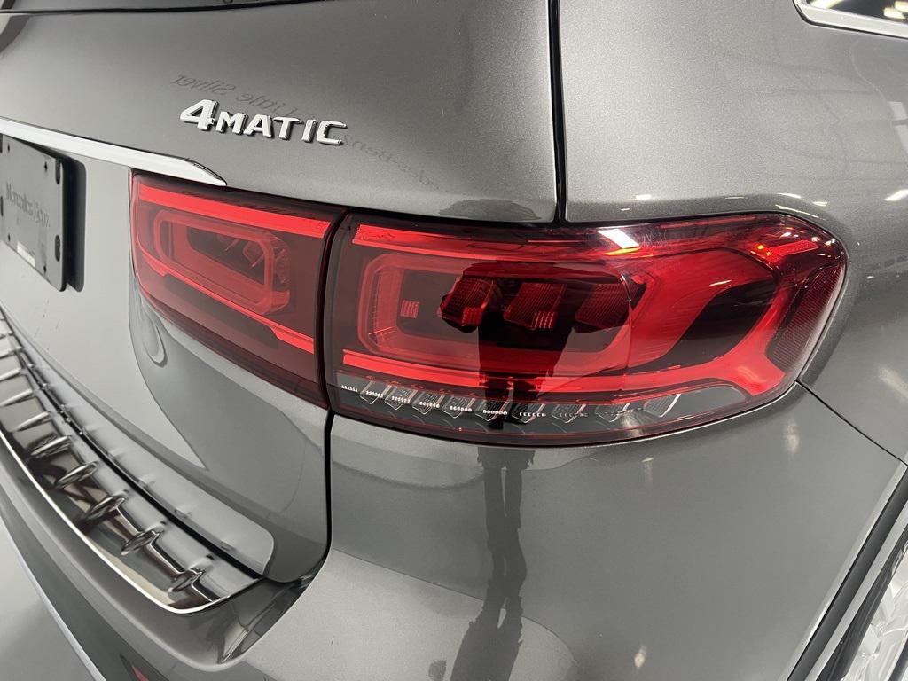 used 2022 Mercedes-Benz GLB 250 car, priced at $31,995