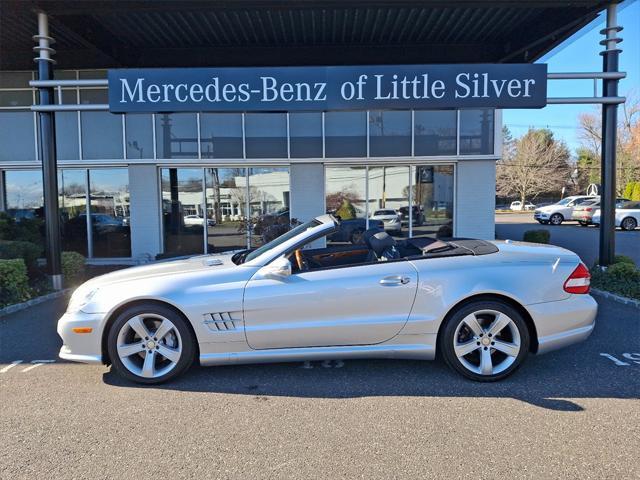 used 2009 Mercedes-Benz SL-Class car, priced at $21,434