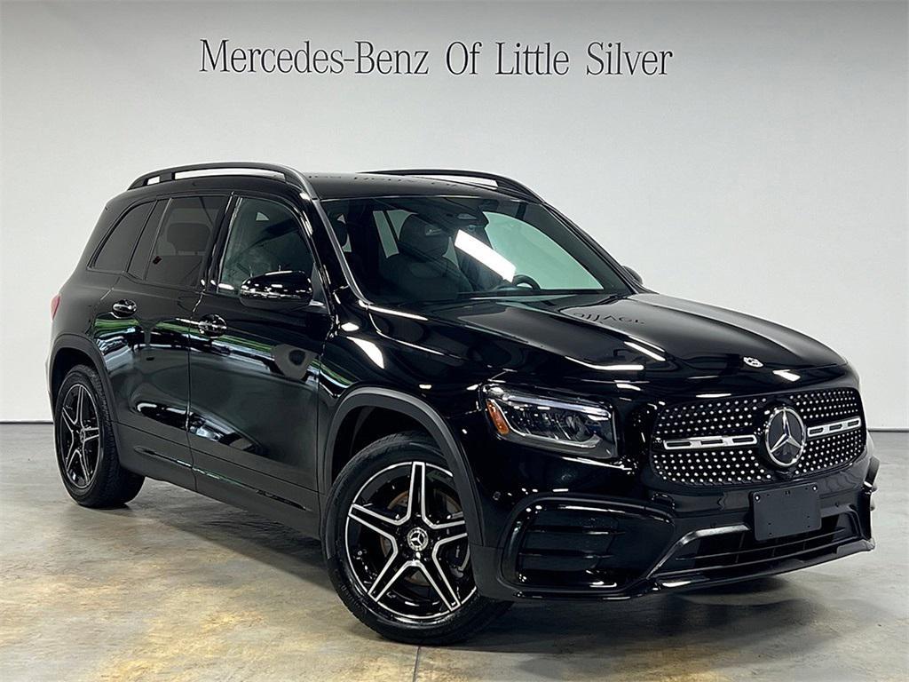 used 2025 Mercedes-Benz GLB 250 car, priced at $42,995