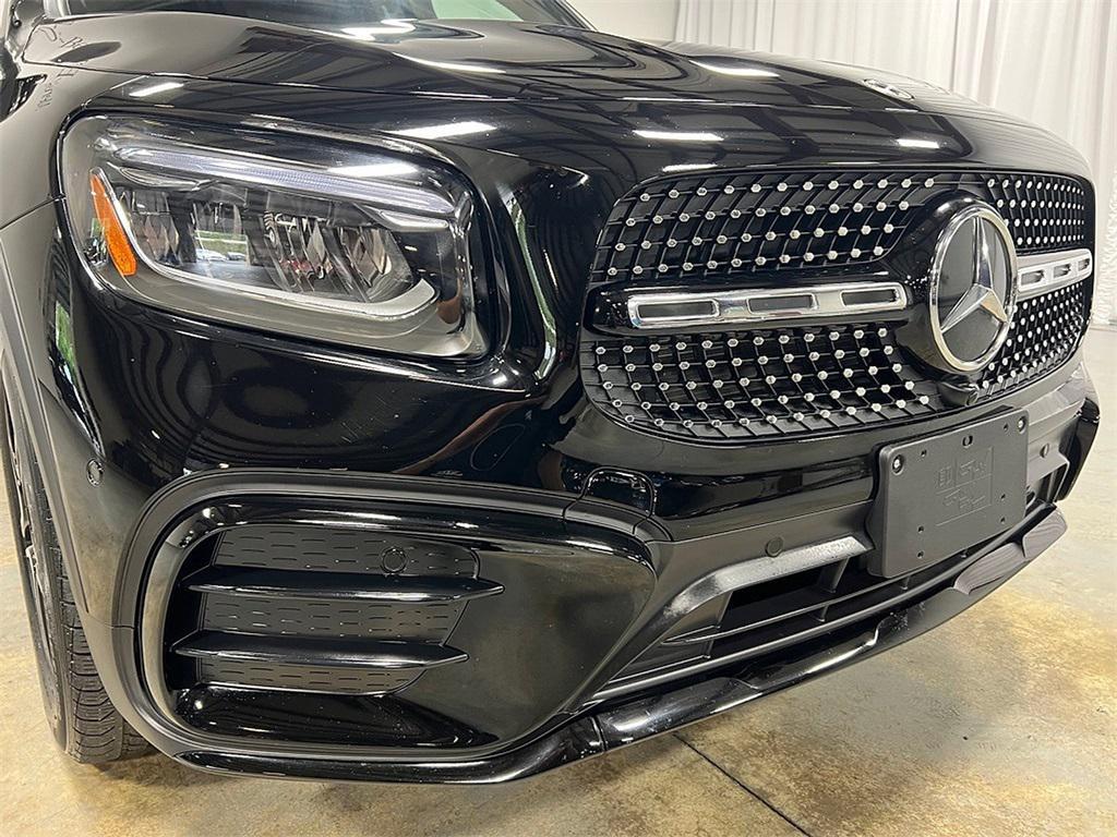 used 2025 Mercedes-Benz GLB 250 car, priced at $42,995