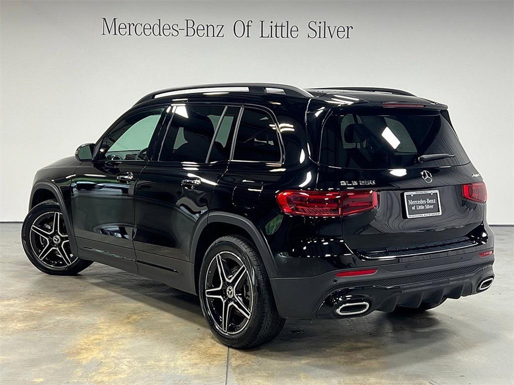 used 2025 Mercedes-Benz GLB 250 car, priced at $42,995