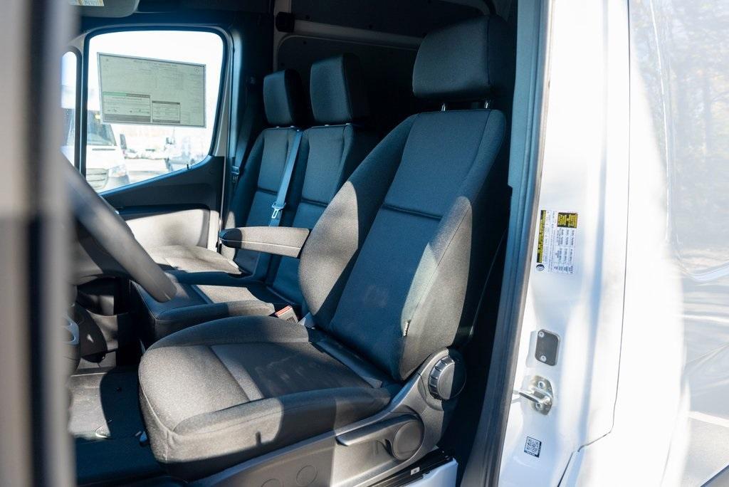 new 2024 Mercedes-Benz Sprinter 2500 car, priced at $67,808