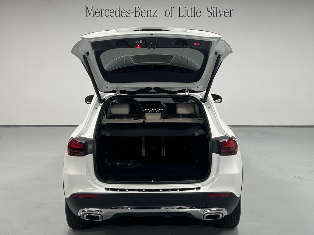 used 2025 Mercedes-Benz GLA 250 car, priced at $42,995