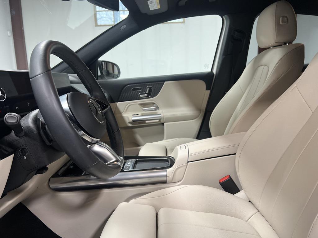 used 2025 Mercedes-Benz GLA 250 car, priced at $42,995