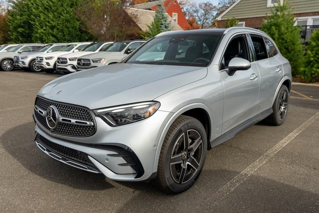 new 2024 Mercedes-Benz GLC 300 car, priced at $65,025