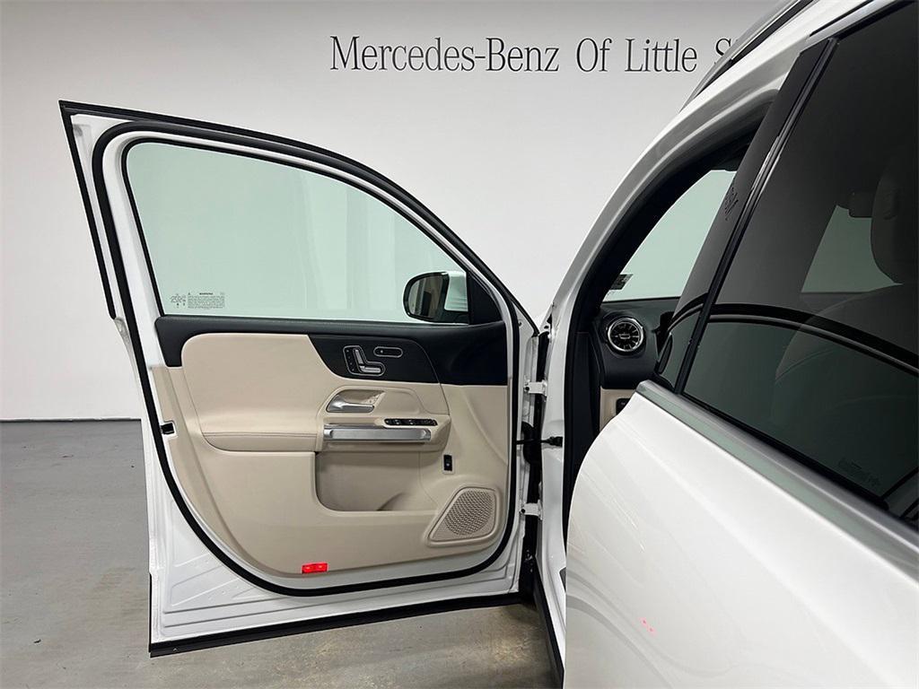 used 2025 Mercedes-Benz GLB 250 car, priced at $44,777