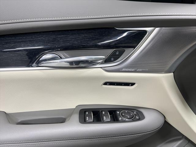 used 2022 Cadillac XT6 car, priced at $38,995