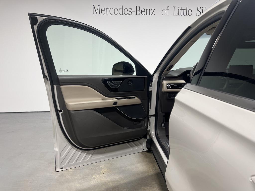 used 2022 Lincoln Aviator car, priced at $37,995