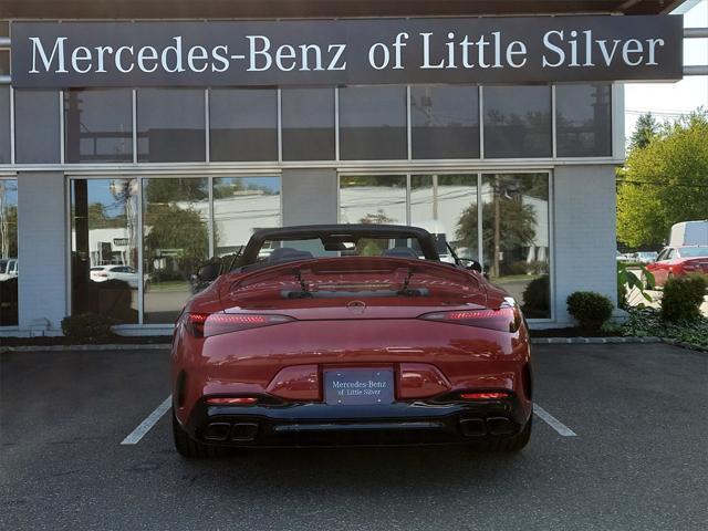 new 2024 Mercedes-Benz AMG SL 55 car, priced at $162,535