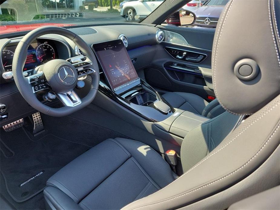 new 2024 Mercedes-Benz AMG SL 55 car, priced at $162,535