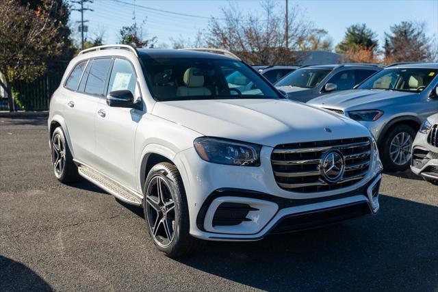 new 2025 Mercedes-Benz GLS 450 car, priced at $100,095