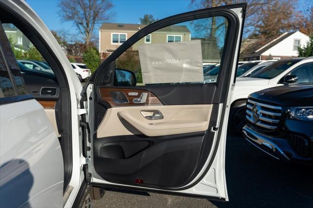 new 2025 Mercedes-Benz GLS 450 car, priced at $100,095