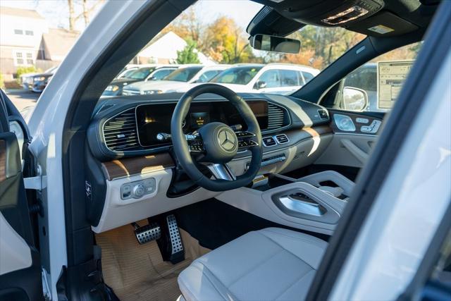 new 2025 Mercedes-Benz GLS 450 car, priced at $100,095