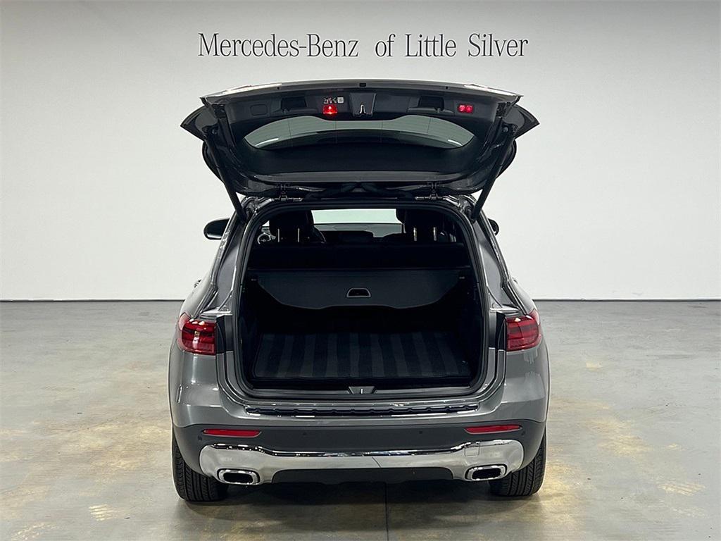 used 2025 Mercedes-Benz GLB 250 car, priced at $42,350