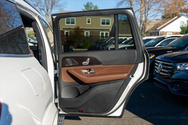 new 2025 Mercedes-Benz GLS 450 car, priced at $99,110