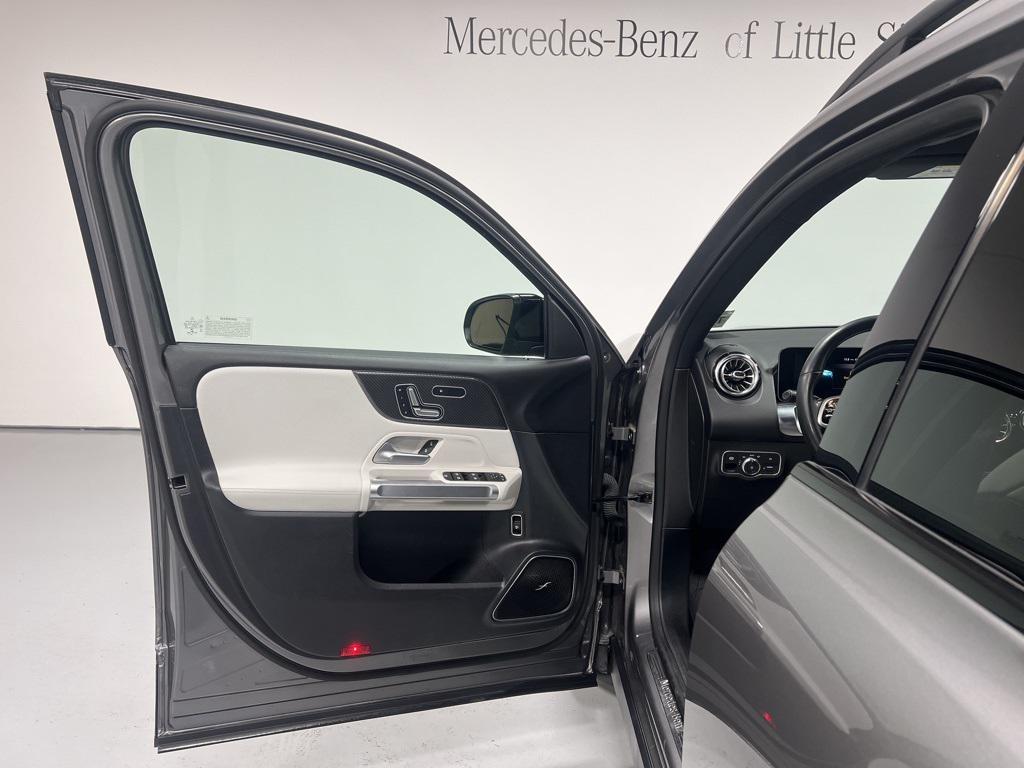 used 2021 Mercedes-Benz GLB 250 car, priced at $28,995