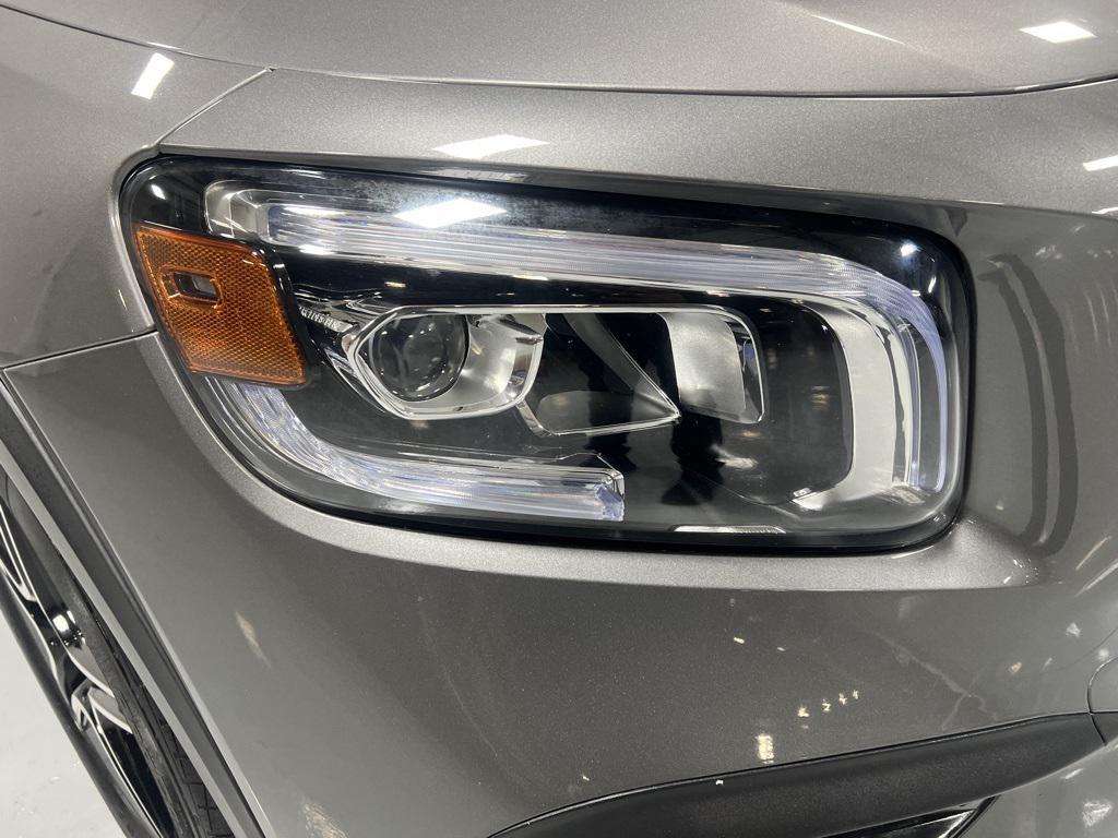 used 2021 Mercedes-Benz GLB 250 car, priced at $28,995