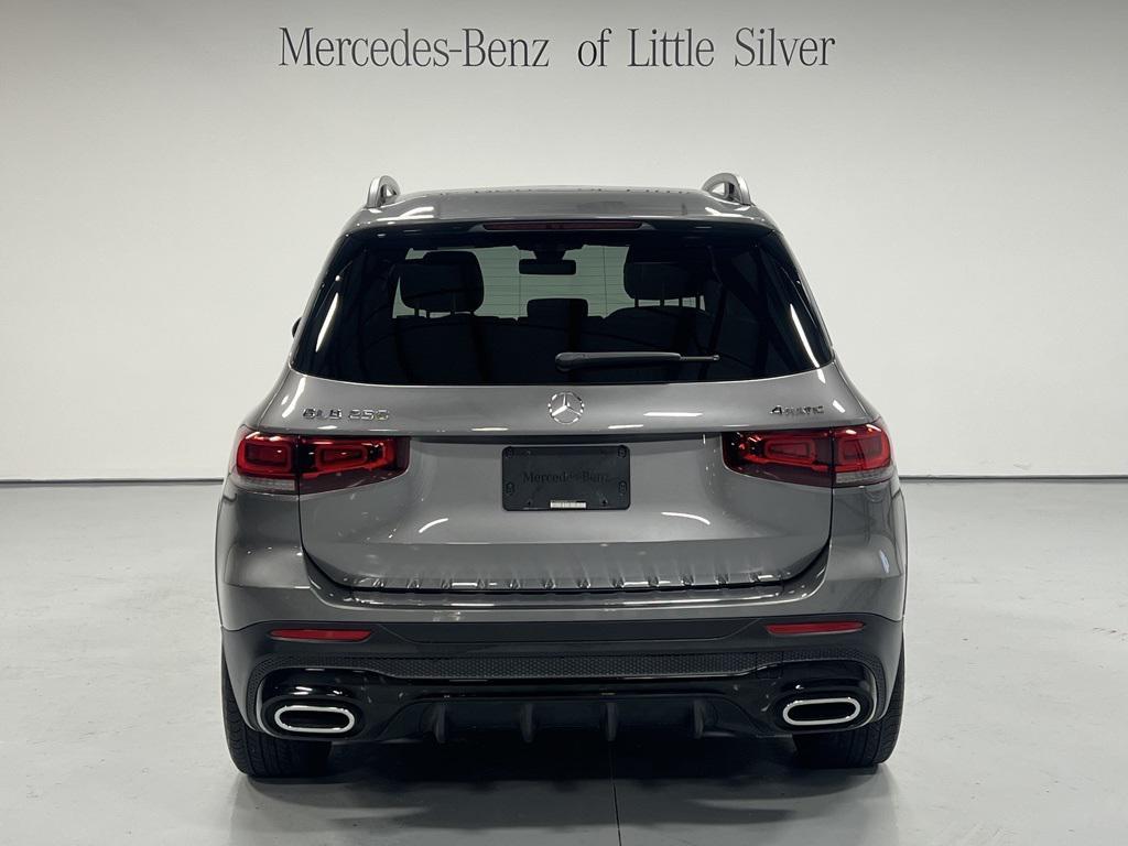used 2021 Mercedes-Benz GLB 250 car, priced at $28,995