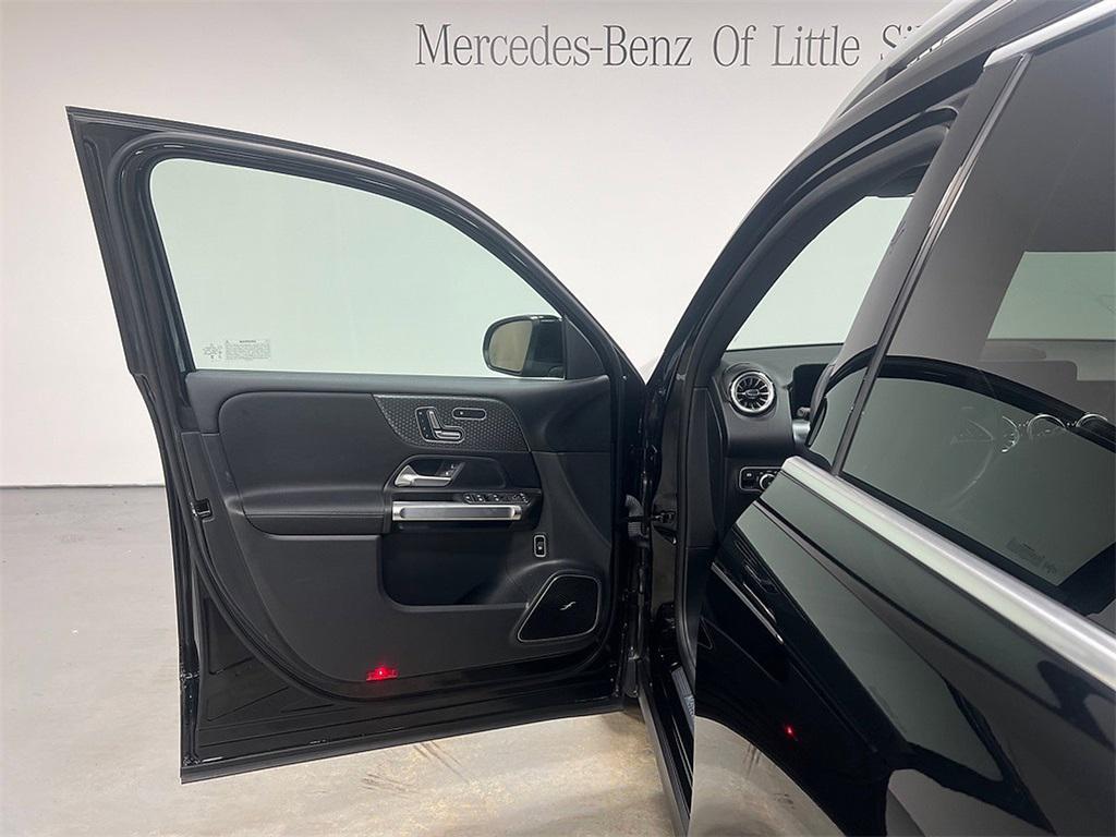 used 2024 Mercedes-Benz GLB 250 car, priced at $38,500