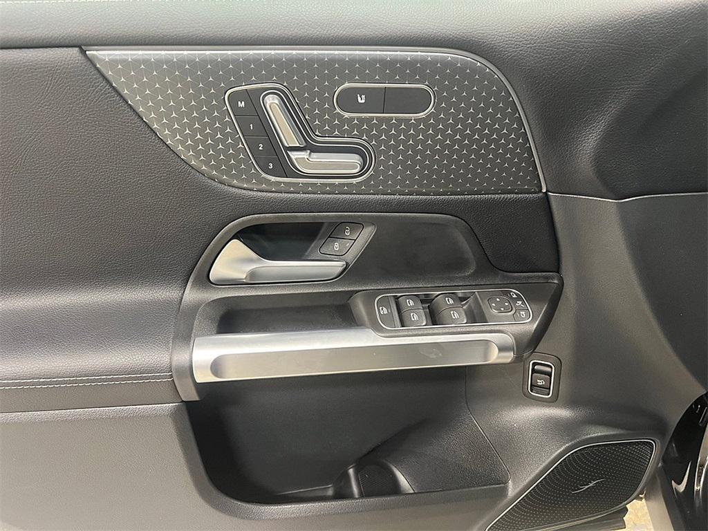 used 2024 Mercedes-Benz GLB 250 car, priced at $38,500