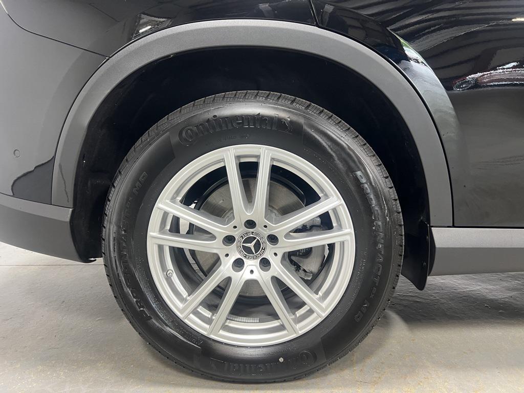 used 2025 Mercedes-Benz GLC 300 car, priced at $53,879