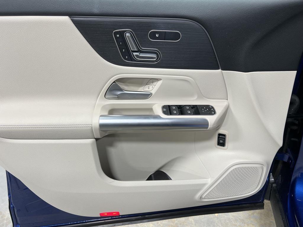 used 2025 Mercedes-Benz GLA 250 car, priced at $45,995